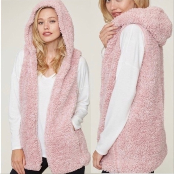 🎉FINAL🎉💕1 LEFT💕 SMALL SHERPA HOODED VEST - Picture 2 of 4